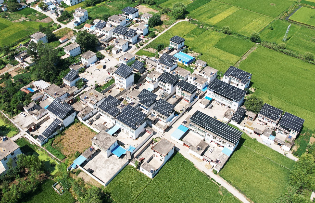 升阳光领航 共赴能源新时代